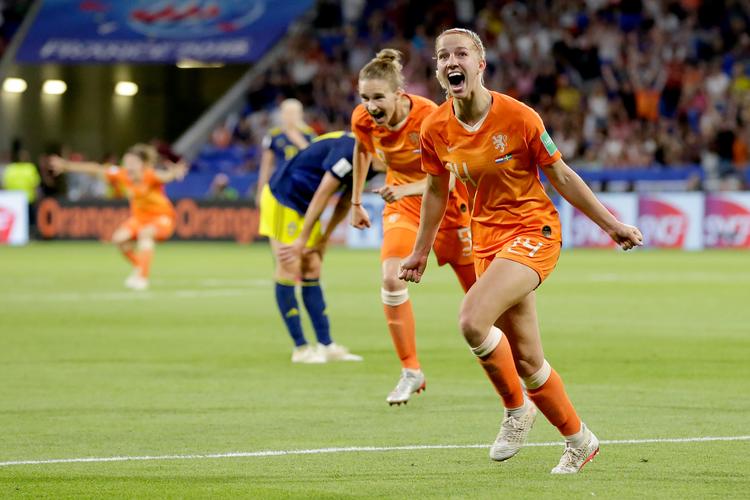 中国女足对荷兰女足比分